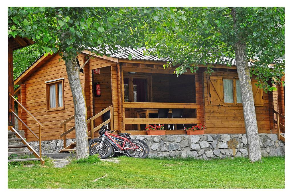 Bungalows Nou Camping La Guingueta D'Aneu Zimmer foto